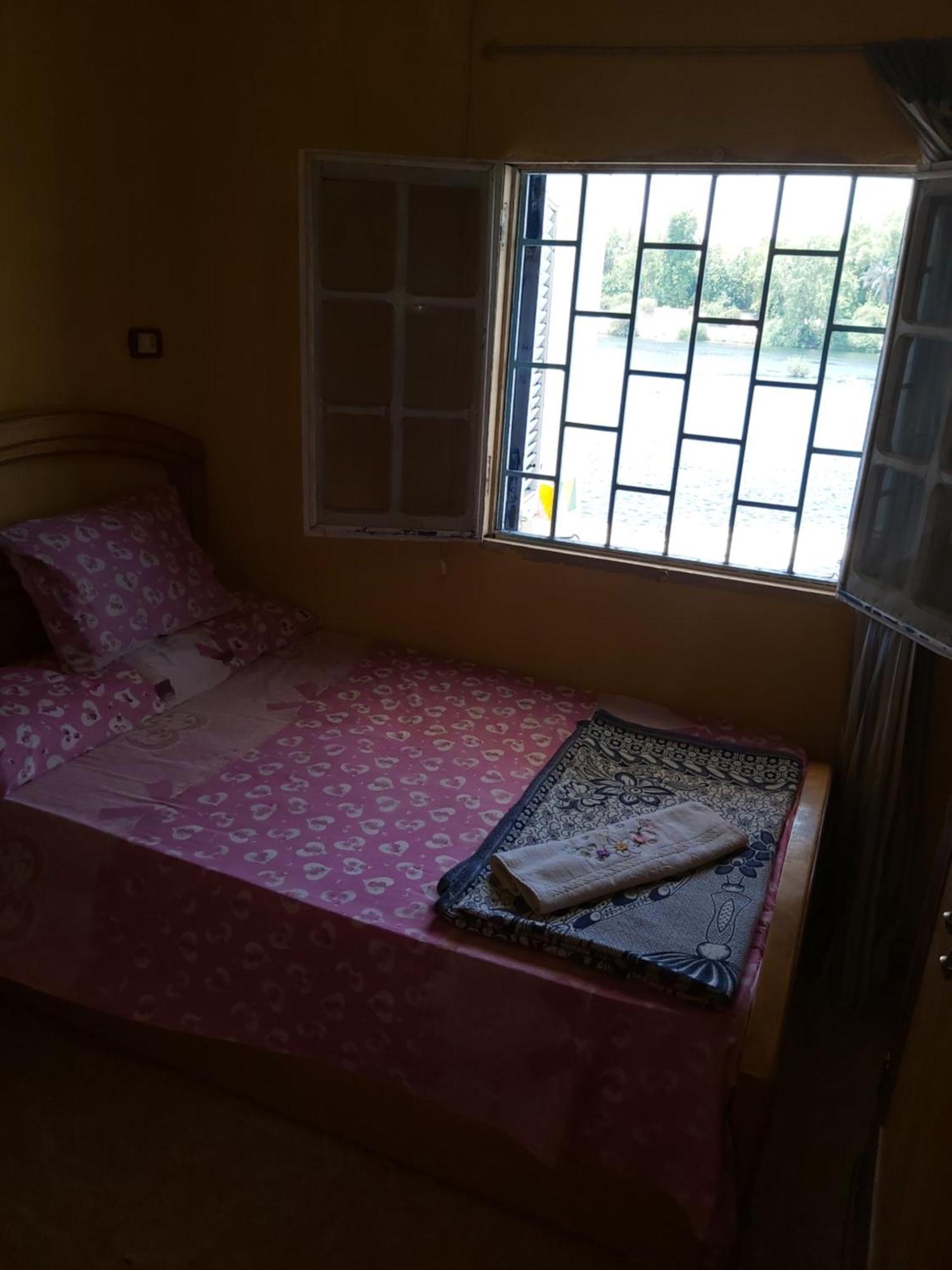 Otasho Nile View House Hotel Aswan Ruang foto